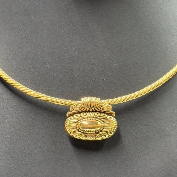 Premiere Designs Gold-Tone Twisted Wire Necklace With Ornate Pendant - Picture 12 of 13